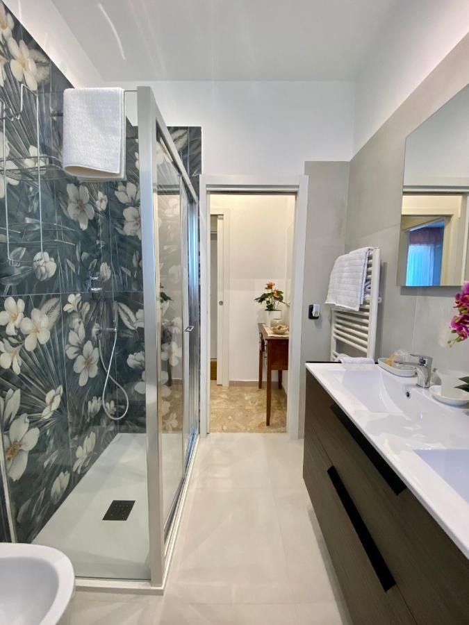 A Due Passi B&B Citta Sant'Angelo Bagian luar foto